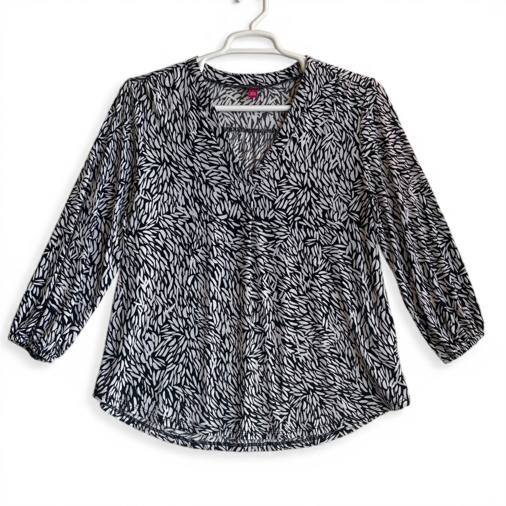 Vince Camuto Women's LG‎ Black White Abstract Print V-Neck 3/4 Sleeve Blouse